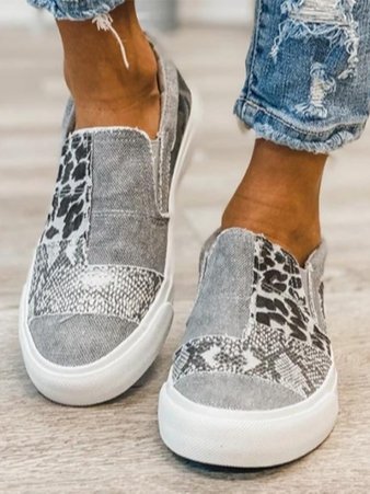 Aada™ | Tyylikkäät slip-on-kengät jokaiselle askeleelle